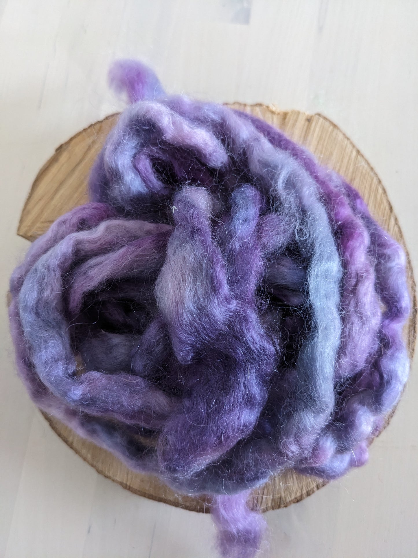 kid mohair/wool combed top, 25g, violet