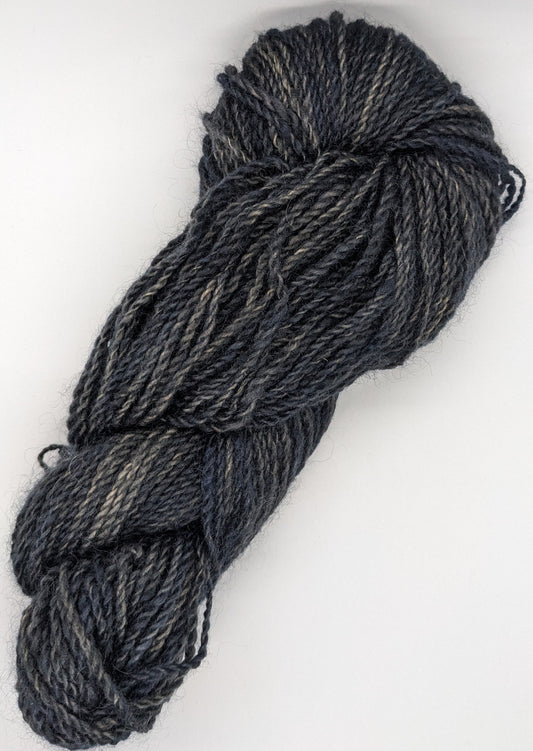 lady, light worsted, 100g, dark moon