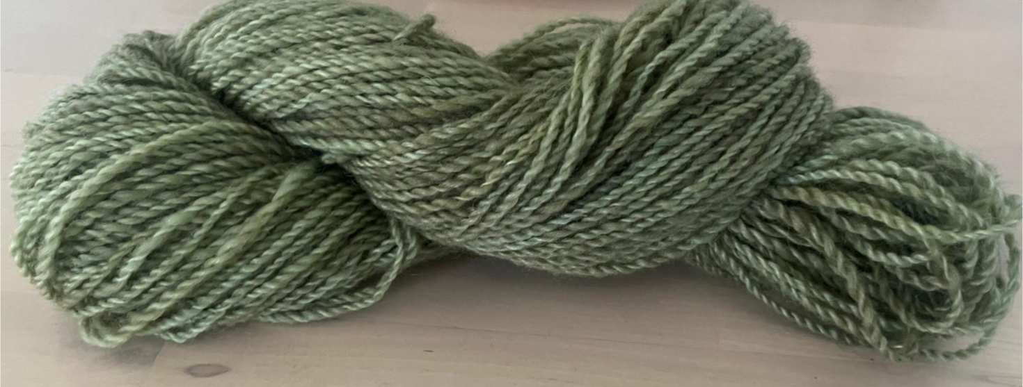 Lady worsted weight, 100g, pear